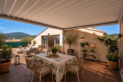 Stunning 2 bedroom Apartment for sale with sea view in Sainte Maxime, Provence Alpes Cote d'Azur