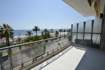 Immaculate 2 bedroom Apartment for sale with panoramic and sea views in Promenade Des Anglais, Nice, Provence Alpes Cote d'Azur