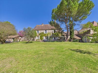 Authentic 7 bedroom House for sale in Issigeac, Nouvelle Aquitaine