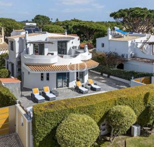 Immaculate 3 bedroom Villa for sale in Vilamoura, Algarve
