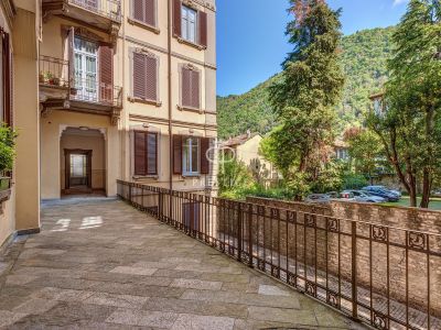 Immaculate 2 bedroom Apartment for sale with countryside view in Como, Lombardy
