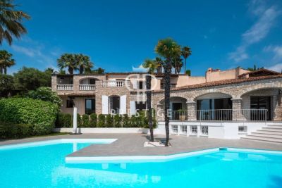 Beautiful 7 bedroom Villa for sale with sea and panoramic views in Nice, Provence Alpes Cote d'Azur