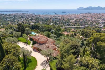 Luxury 11 bedroom Villa  for sale with panoramic and sea views in Californie, Cannes, Provence Alpes Cote d'Azur