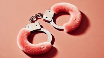 Elle emménage au-dessus d’une love room sans le savoir