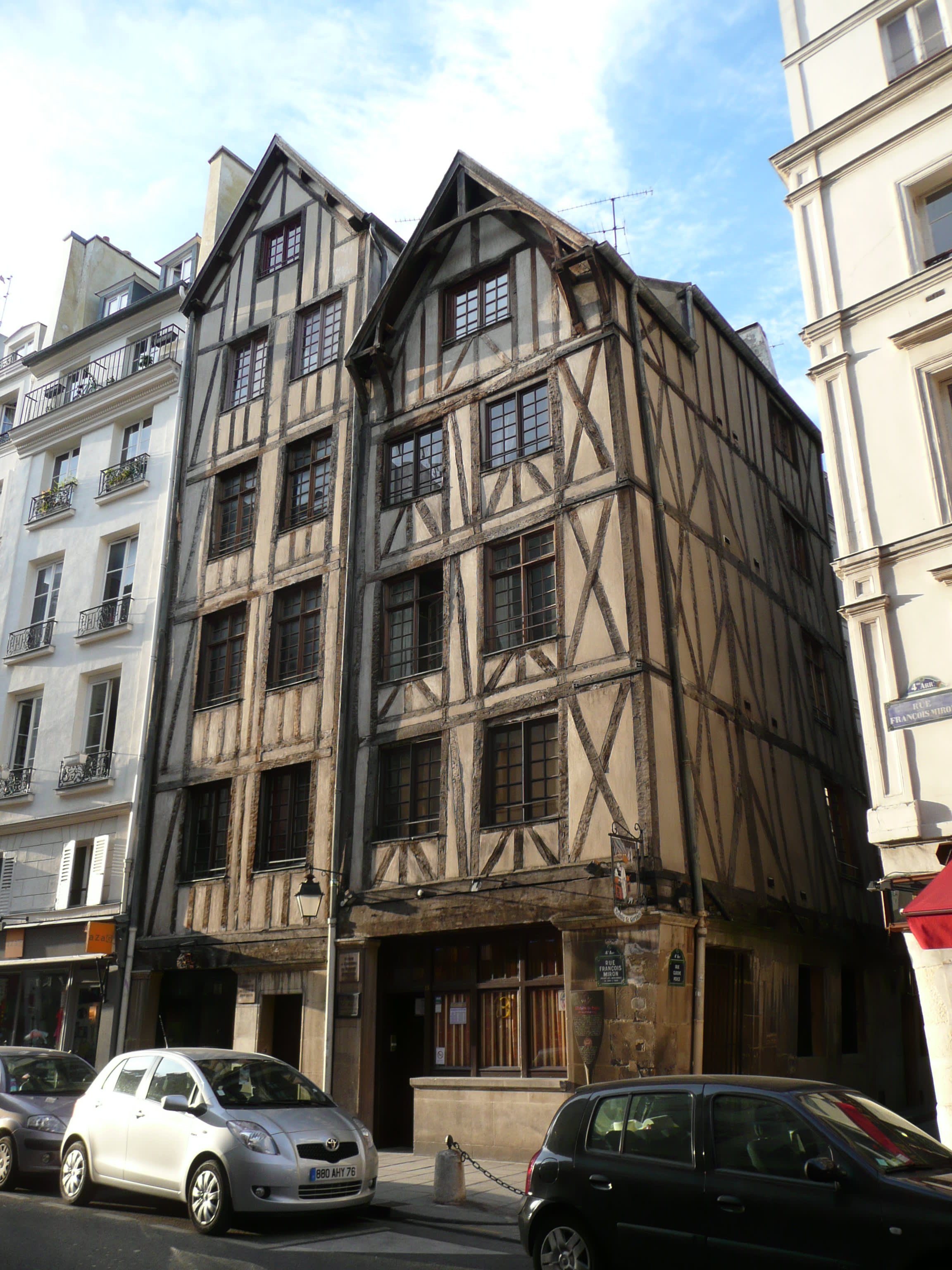 Les maisons médiévales rue François Miron