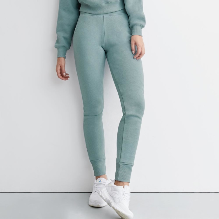 Pantalones de mujer price shoes hotsell