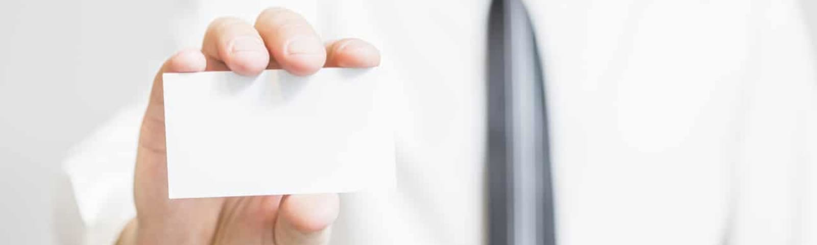 Imagem de destaque do post Divulgação impressa: 5 motivos para investir em material offline