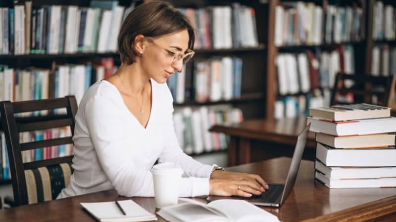 Imagem de destaque do post Editora de livros: descubra como escolher a certa para publicar o seu livro