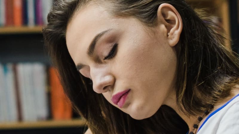 Imagem de destaque do post O que faz um editor de livros? Saiba mais!