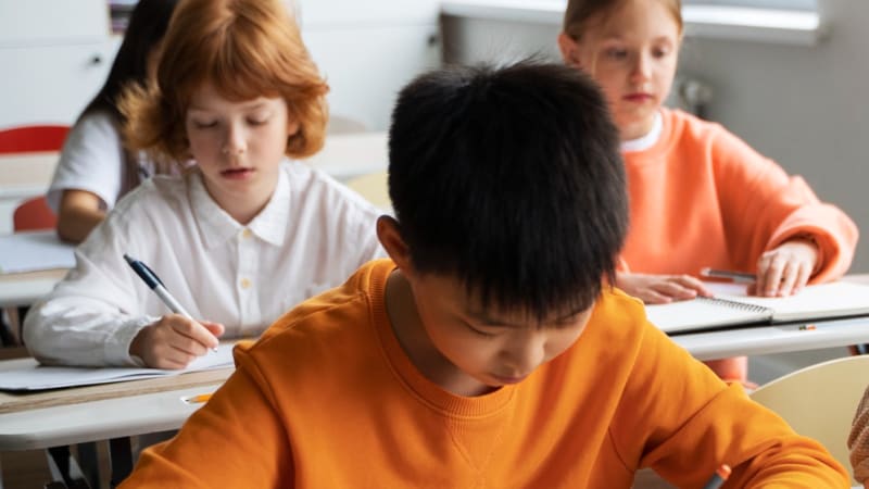 Imagem de destaque do post Conheça as 5 principais vantagens dos materiais didáticos para educação infantil