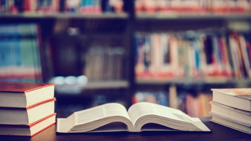 Imagem de destaque do post Catalogação de livros: guia definitivo para catalogar suas obras com maestria