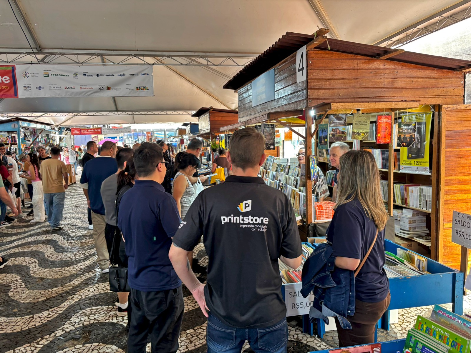 Printstore-marca-presença-na-71ª-Feira-do-Livro-de-Porto-Alegre-e-reforça-seu-compromisso-com-o-mercado-literário-2.jpeg