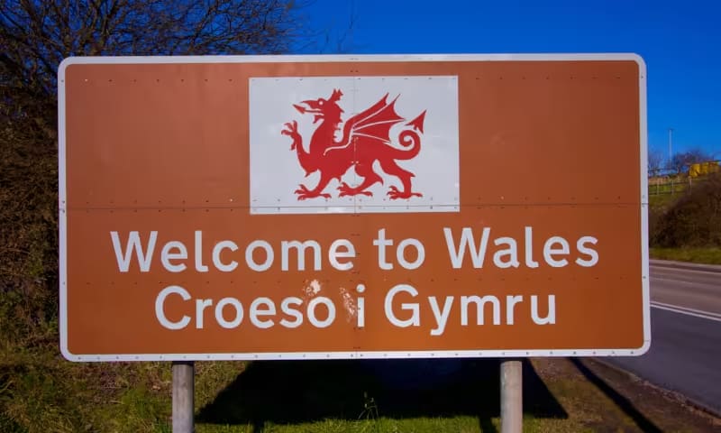 Photo of Welcome to Wales in English and Welsh
