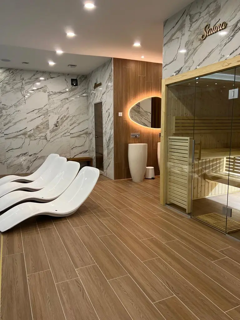piscine salle 2