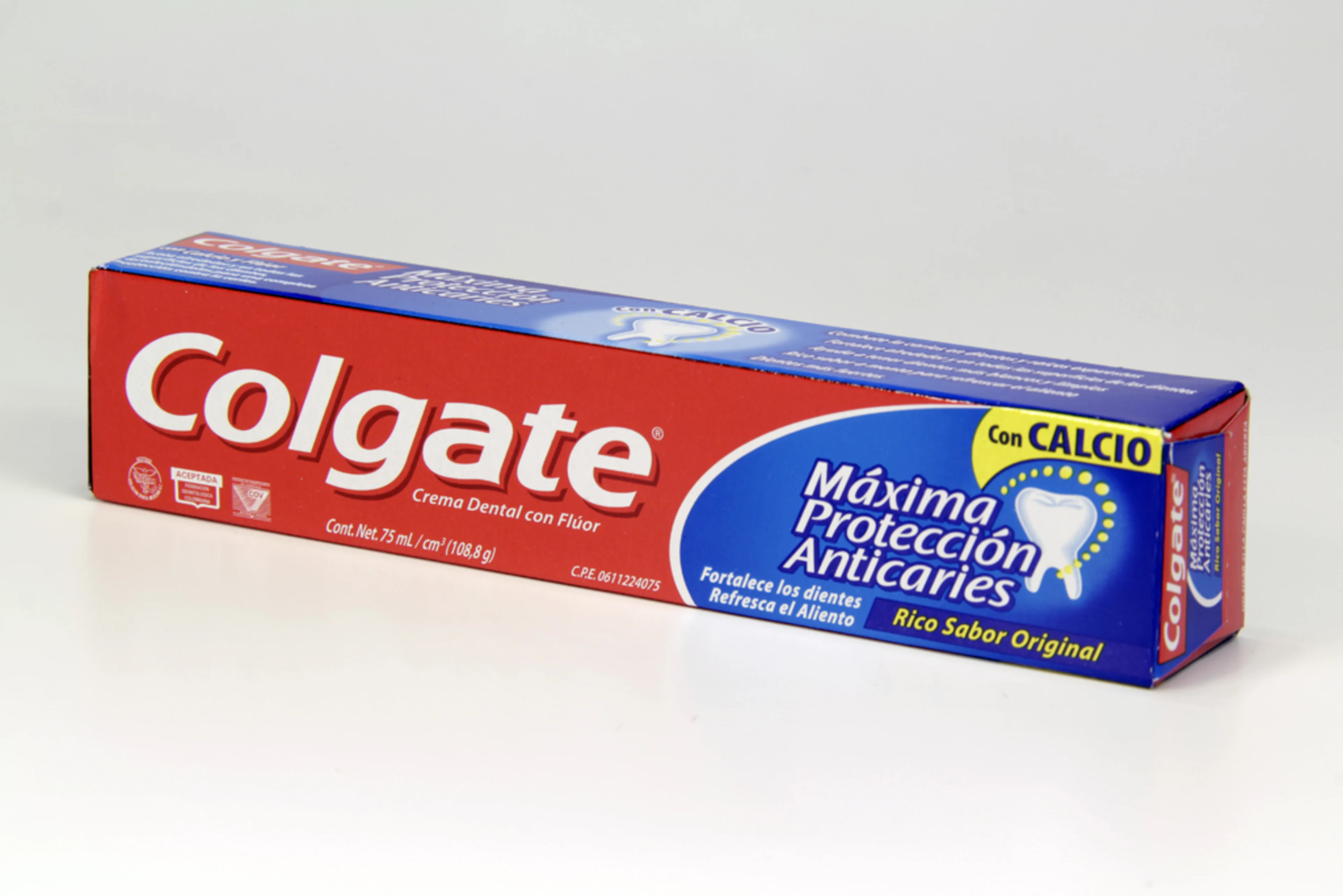Colgate Máxima Protección Anticaries Crema Dental Con 75 Ml