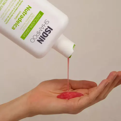 Isdin Nutradeica Shampoo Anticaspa Grasa 200 Ml