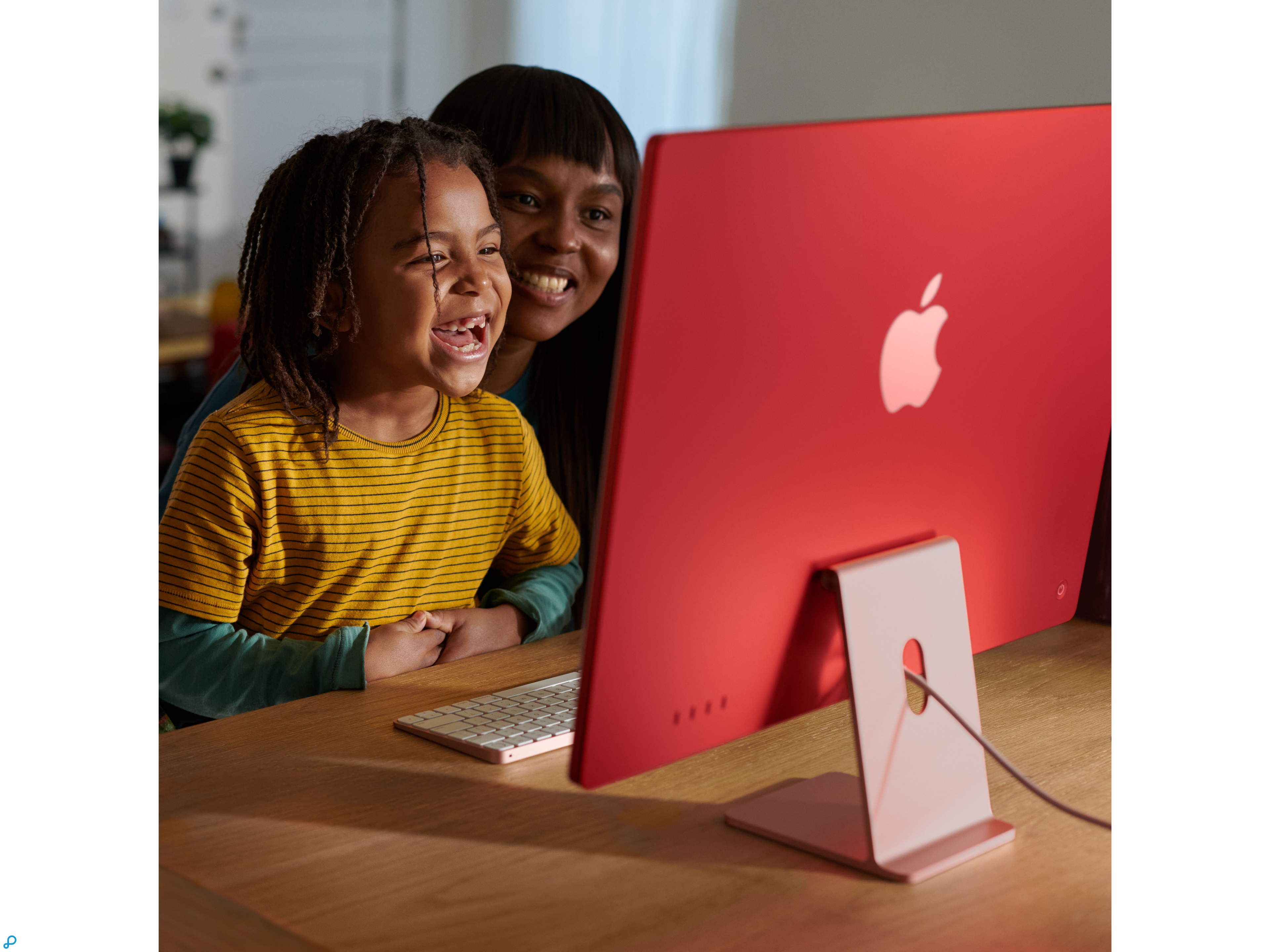 24-inch iMac with Retina 4.5K display: Apple M3 chip with 8-core CPU and 10-core GPU, 512GB SSD - Pink-5