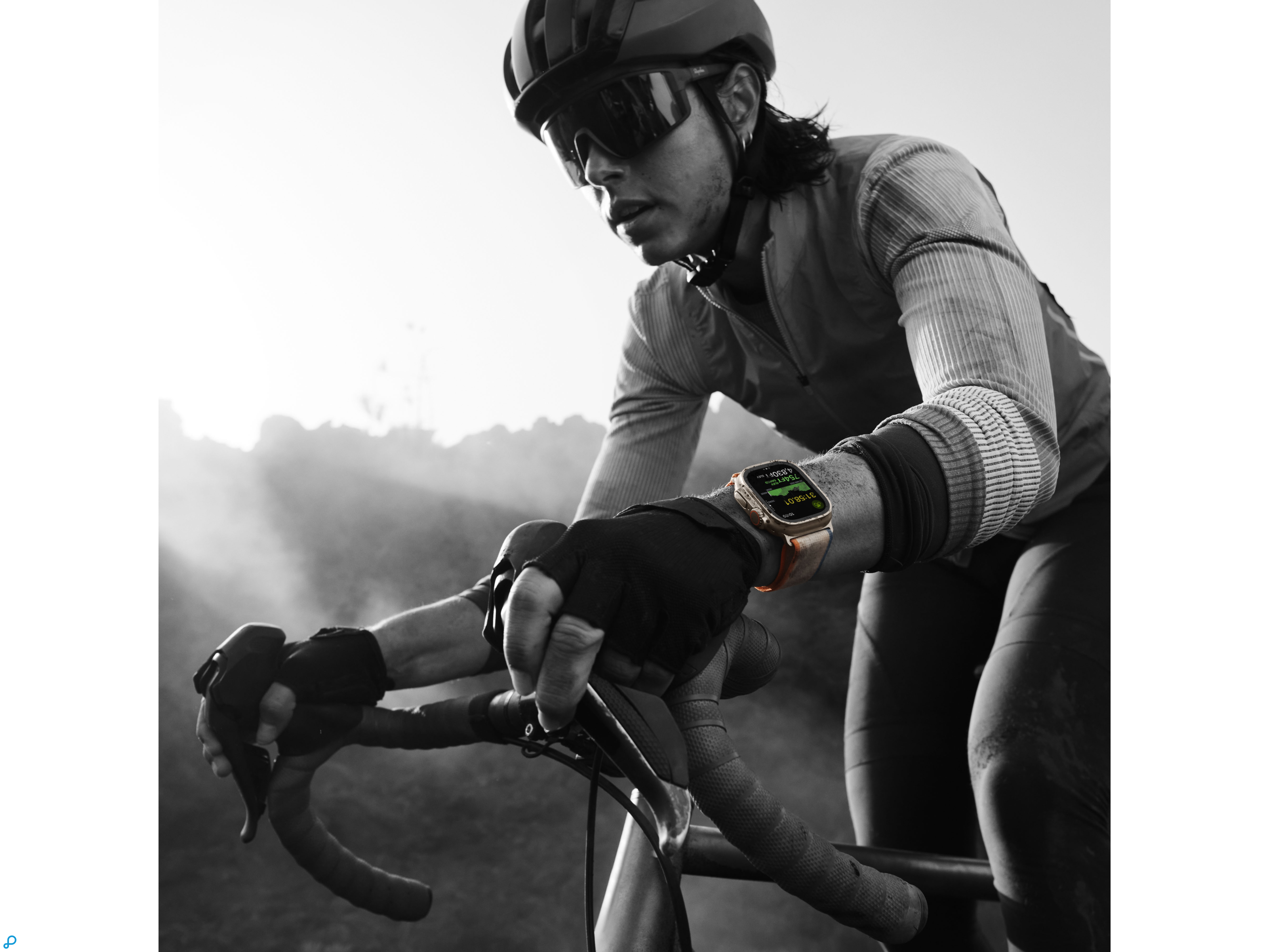 Apple Watch Ultra 2 GPS + Cellular, 49mm Titanium Case met Olijf Alpine Loop - Small-3