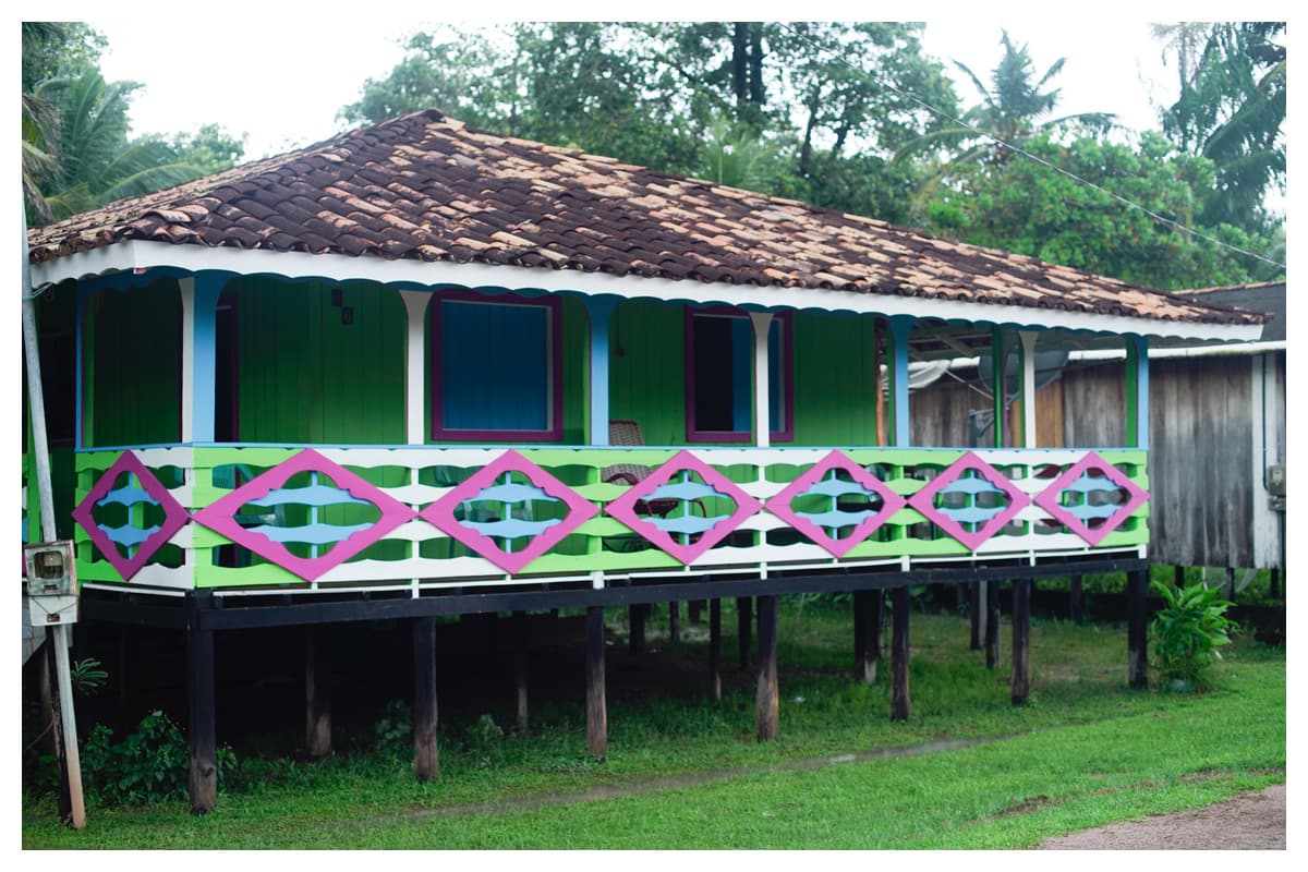 Revitalização casas Vila do Céu com paleta exclusiva