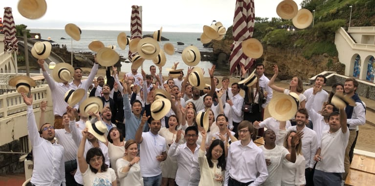 Biarritz Soirée Blanche Monitor Deloitte Chapeau Panama