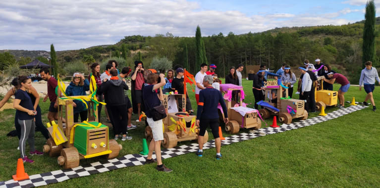 RSE push car course mario kart tracteur vert responsable carton team building ardèche