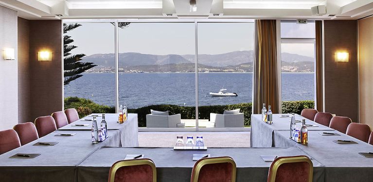 Salle de réunion H- Hotel 