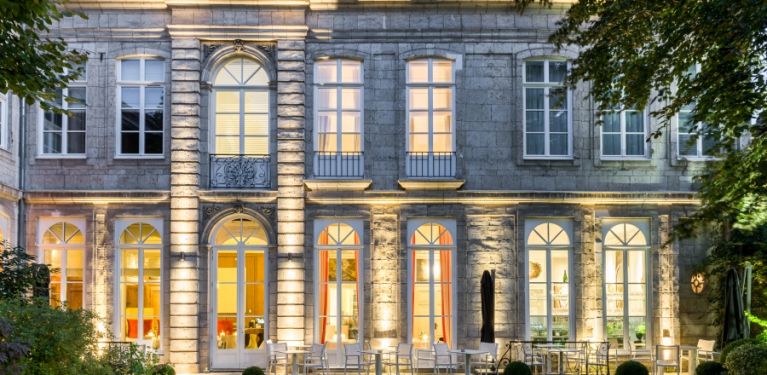 Clarance hotel