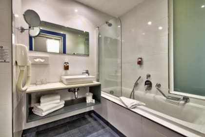 db Seabank Resort & Spa