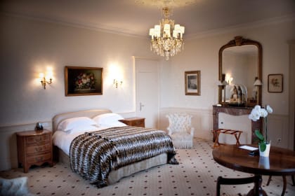 LE CHÂTEAU D’APIGNÉ