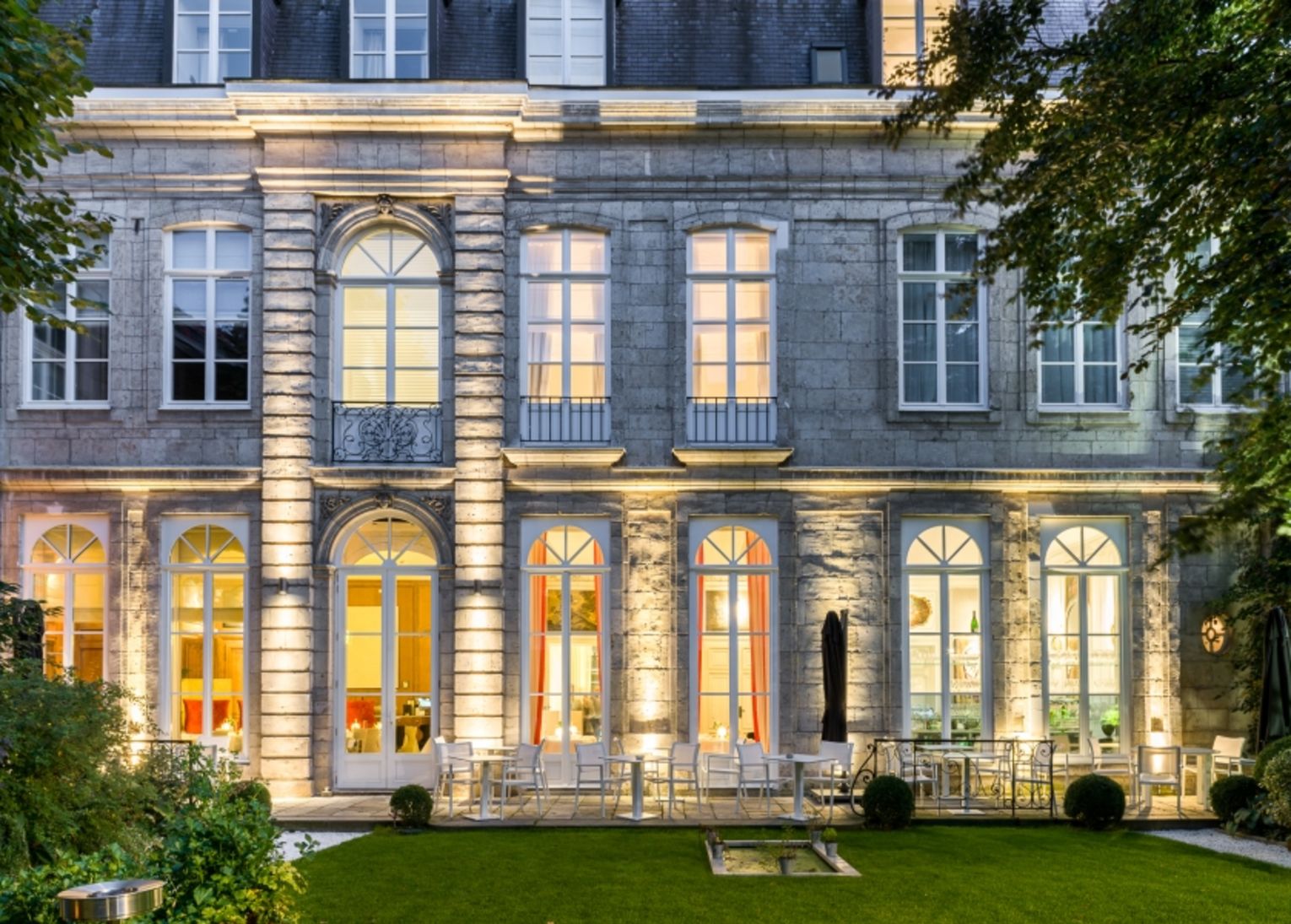 Clarance hotel