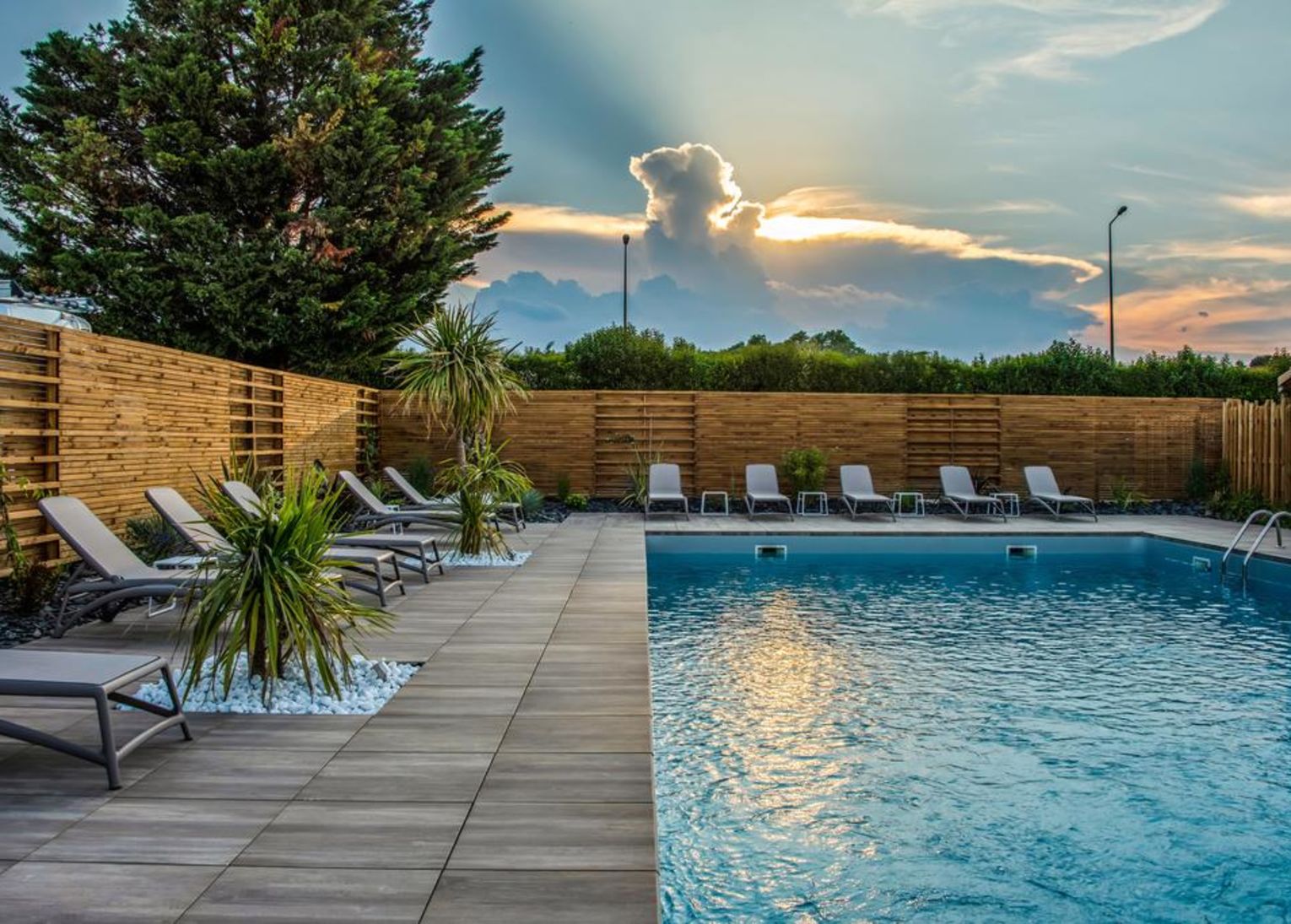 Hotel initial piscine