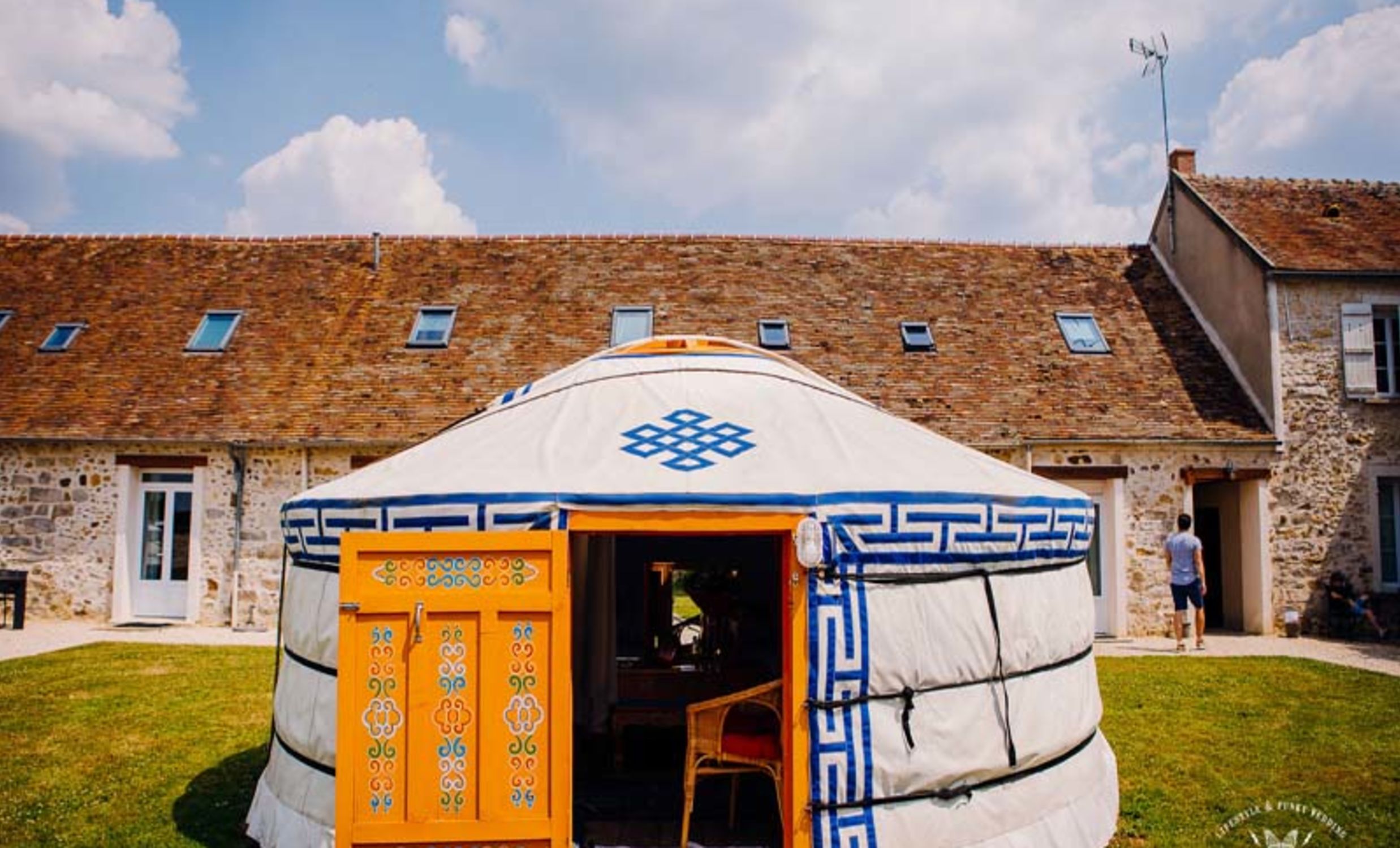 Yourte Nomade-Lodge, La Chapelle-Gauthier, France 