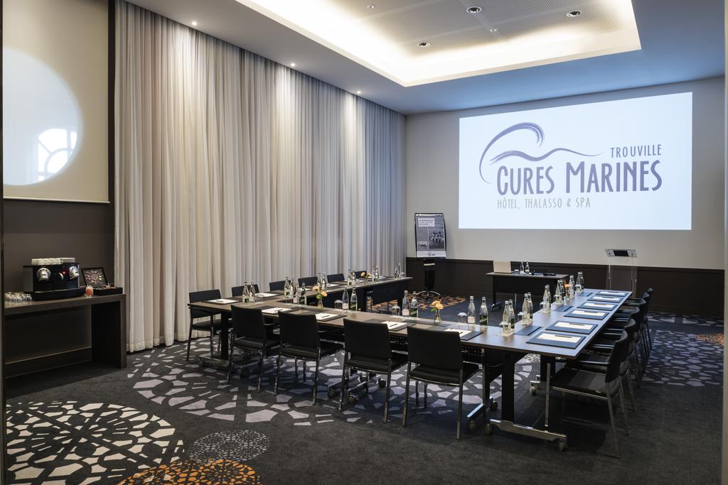 Hotel des Cures marines - salle de réunion