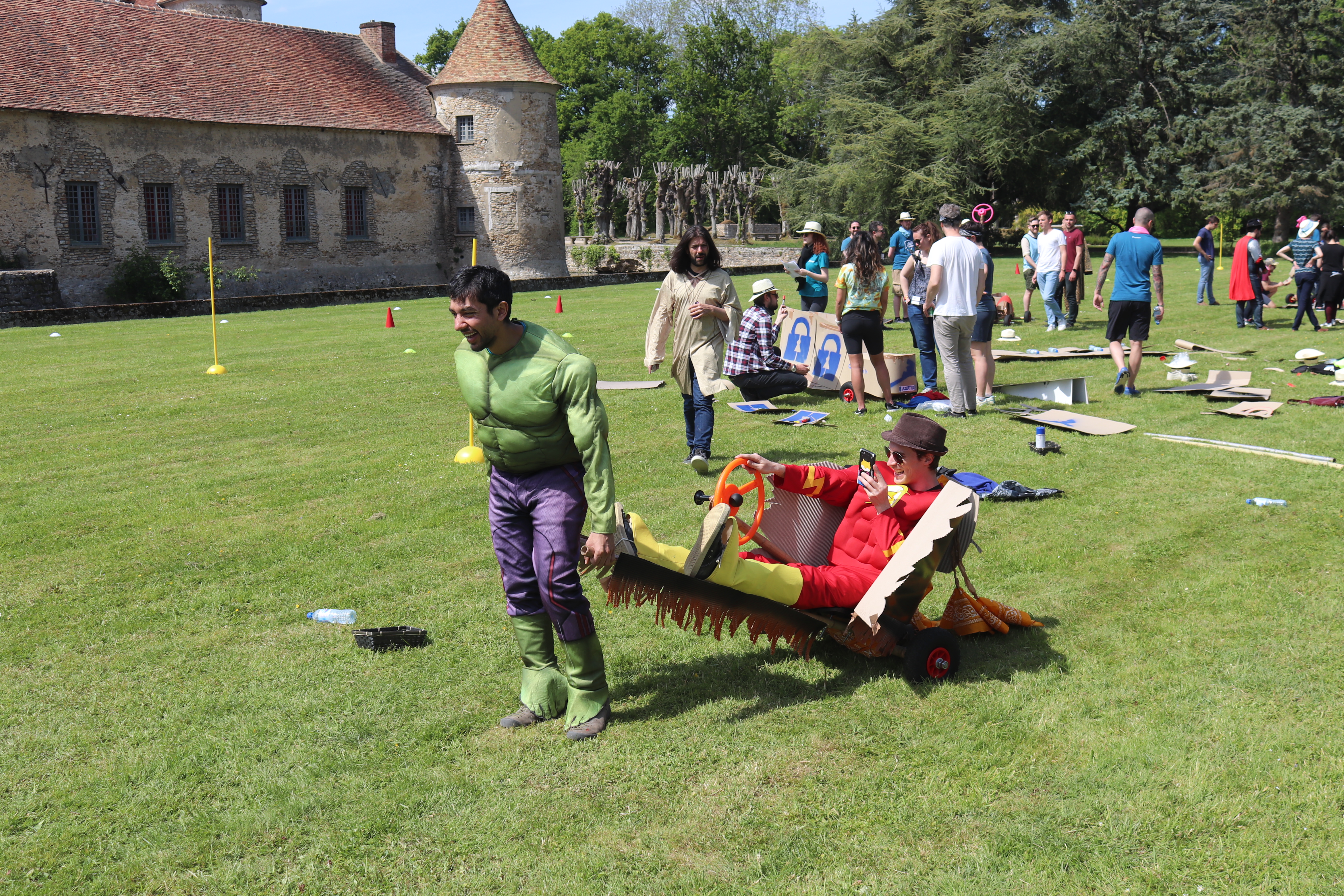cartonne ton kart pusch car mario caisse à savon