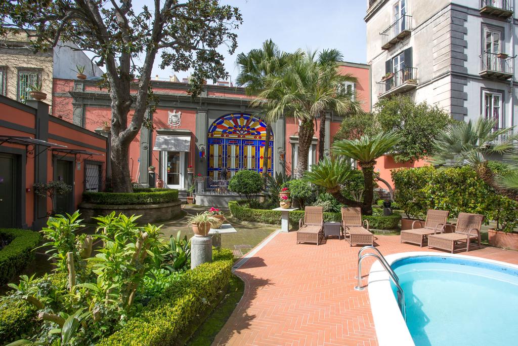 Constantinopoli 104 Naples