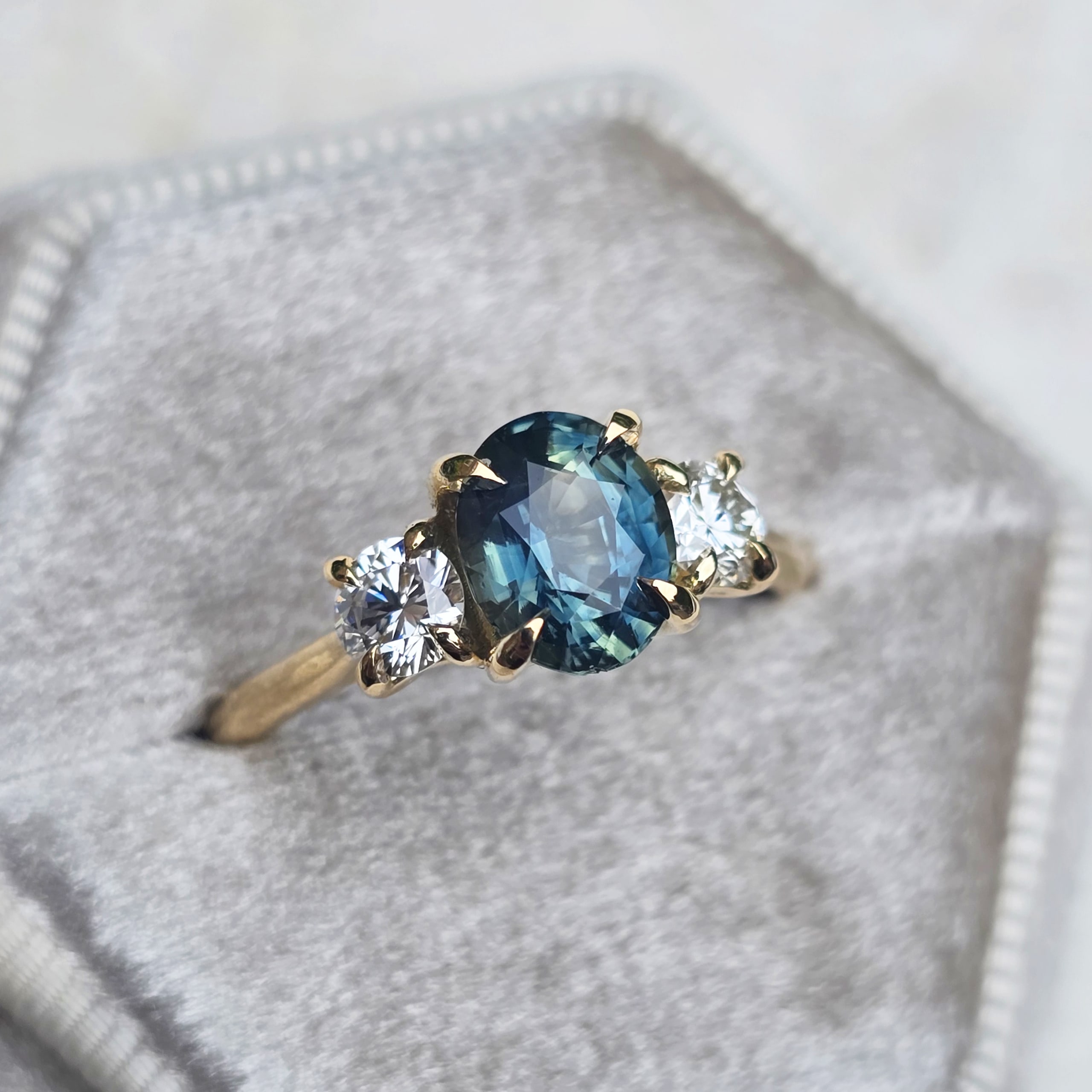 Teal sapphire and diamond trilogy ring — 2