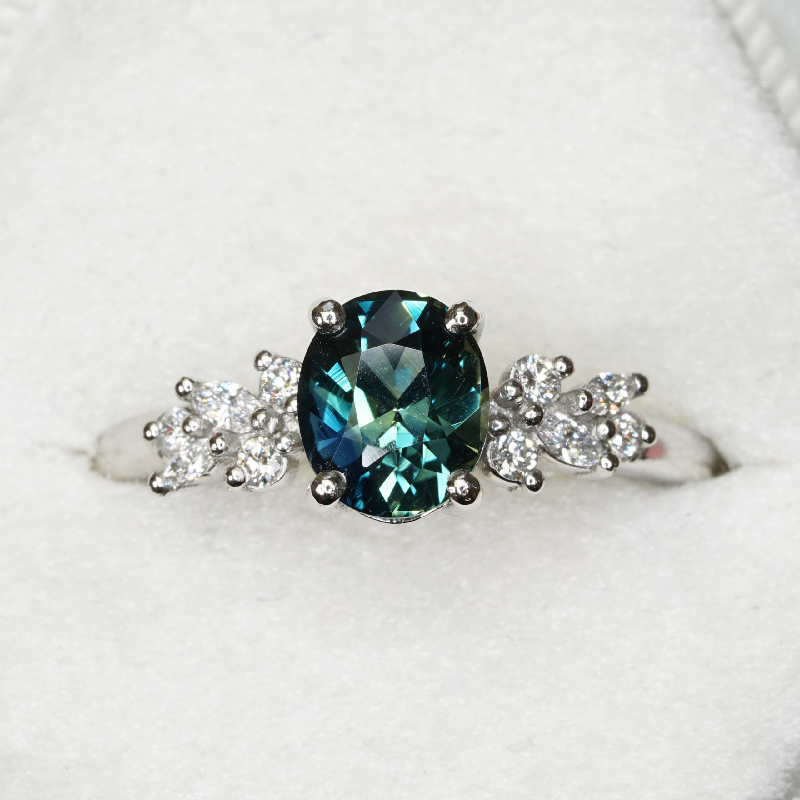 Teal sapphire and diamond floral ring — 1
