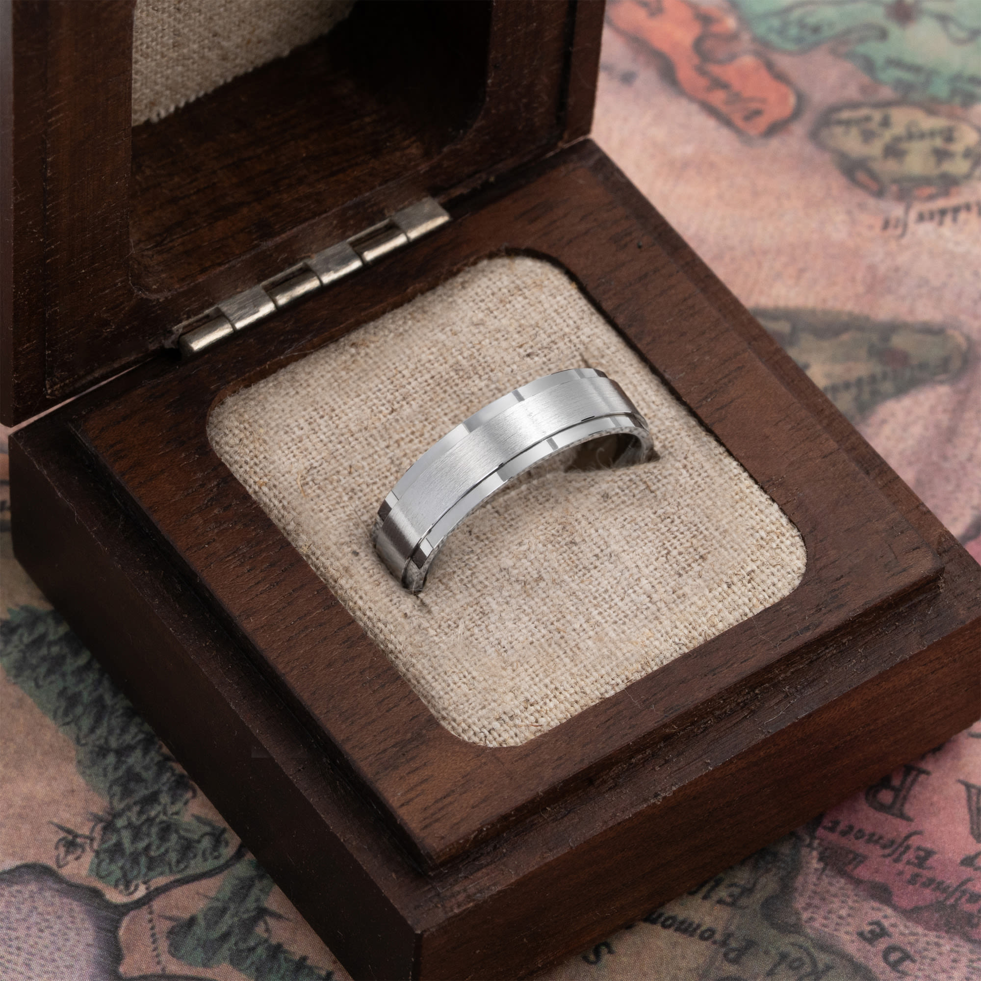 Stepped edge brushed center wedding band   — 2