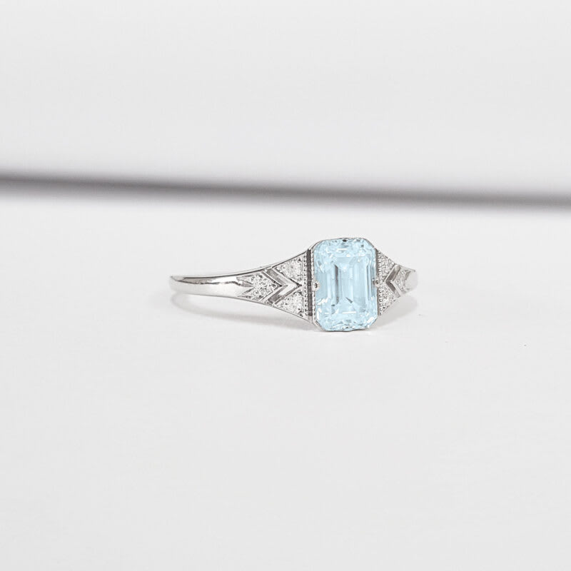 Aquamarine and diamond engagement ring  — 3