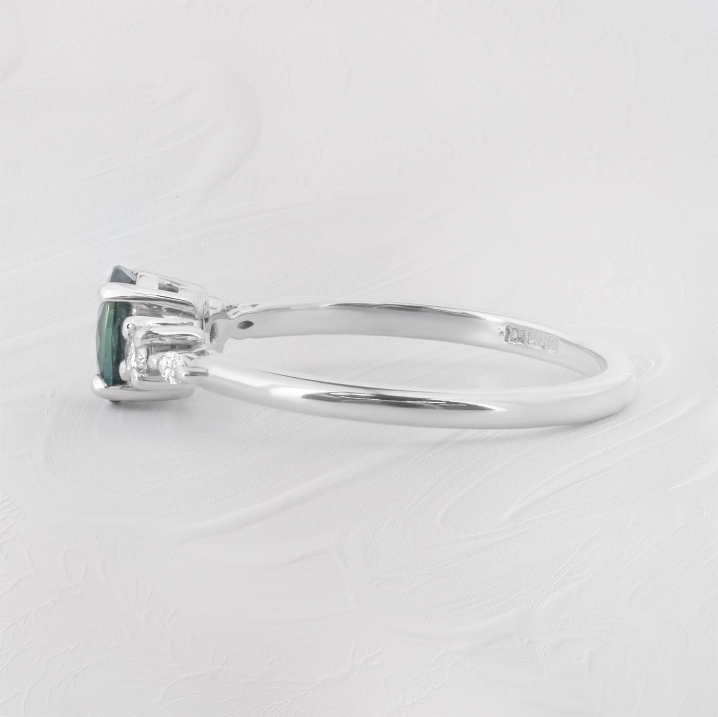 Teal sapphire and diamond ring — 2
