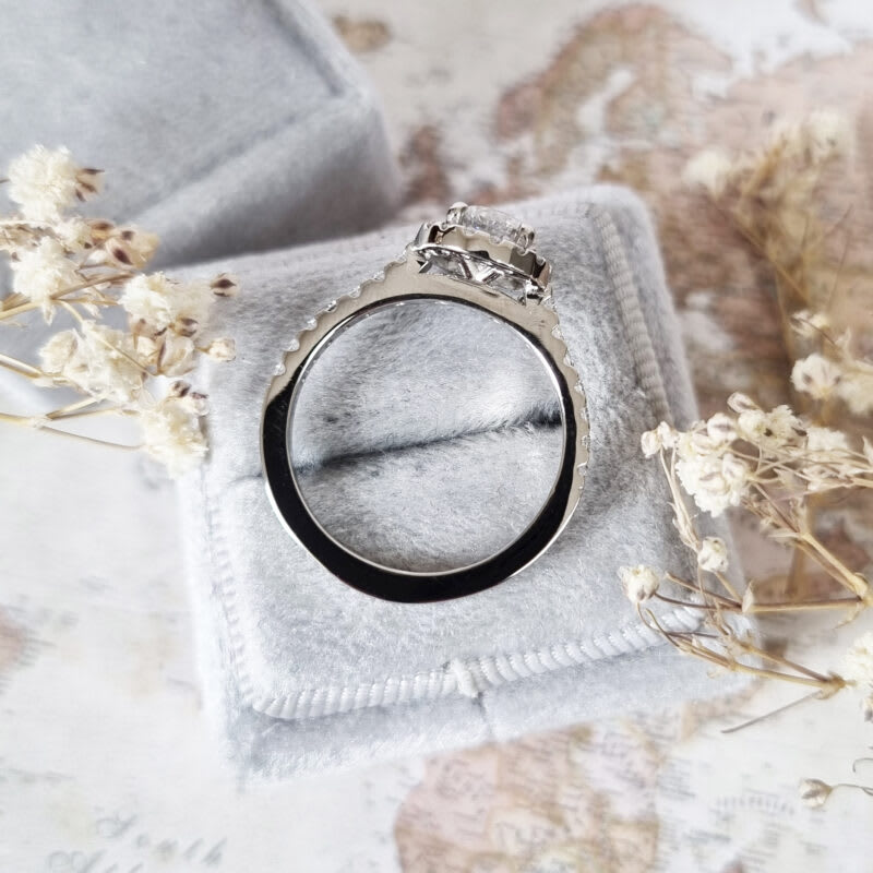 Round cut lab grown diamond halo ring — 6