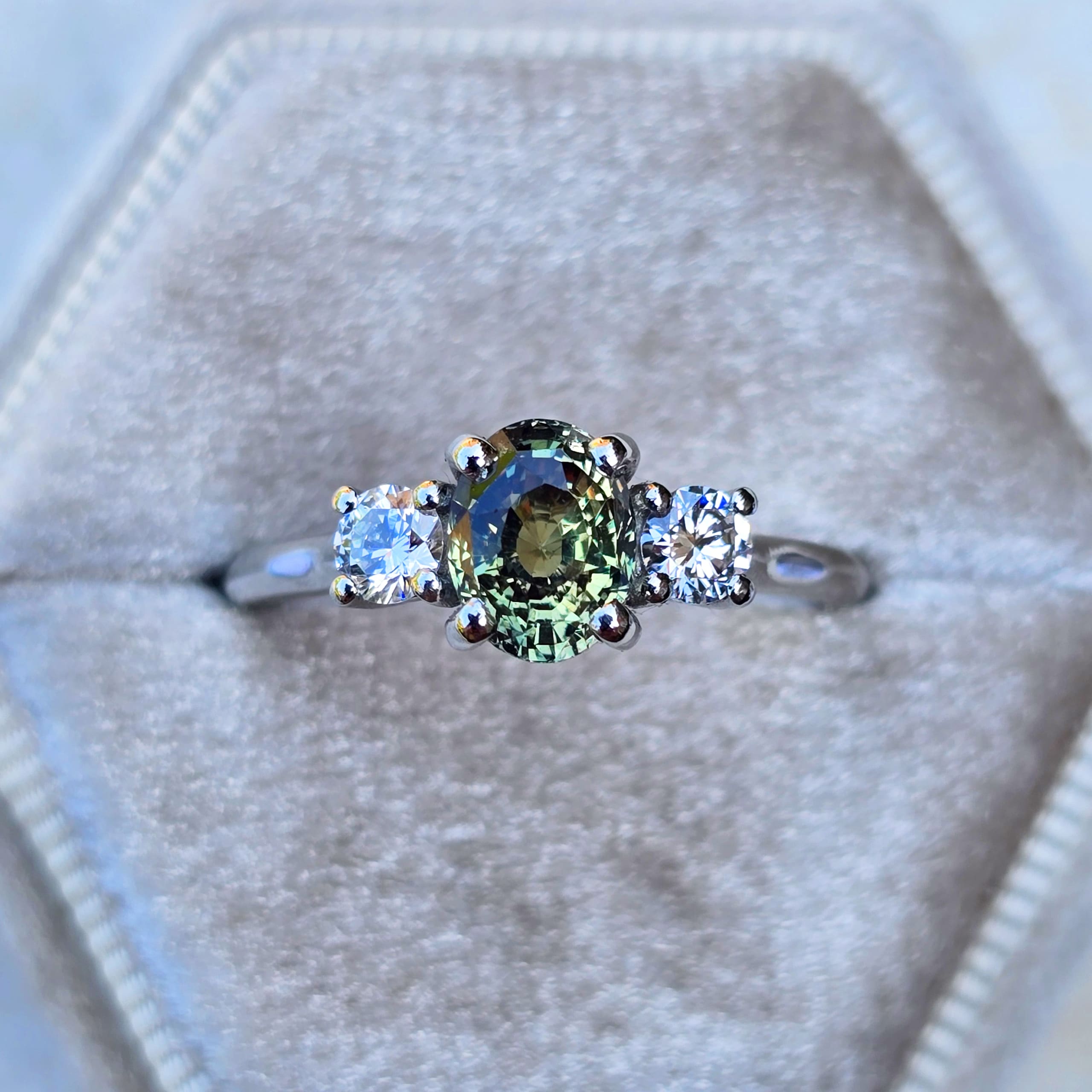 Natural Alexandrite and Diamond ring — 1