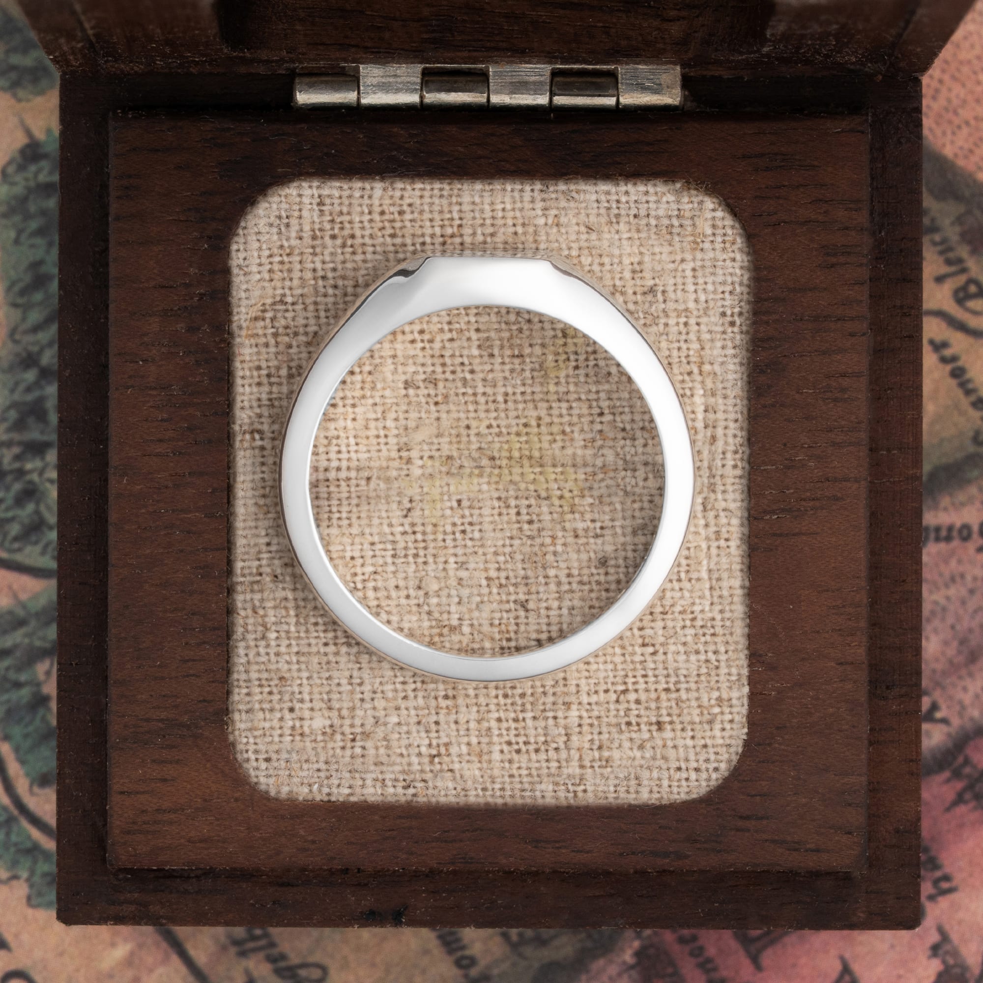 Square signet ring  — 4