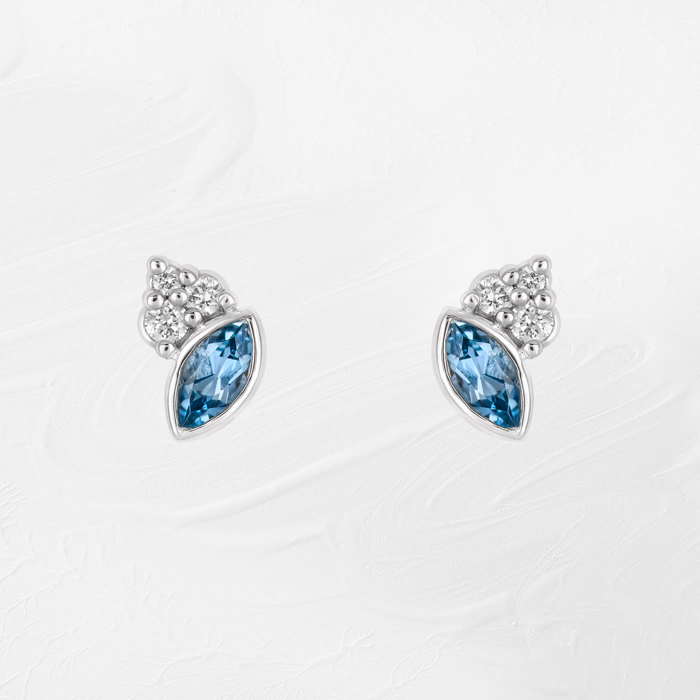Marquise aquamarine and diamond earrings — 1