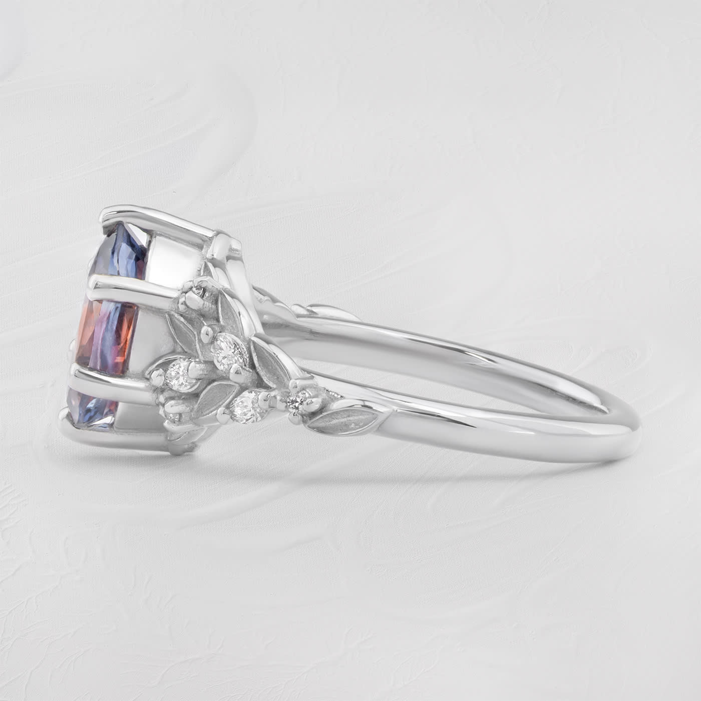 'Aurelyn' Unique sapphire and diamond ring — 2