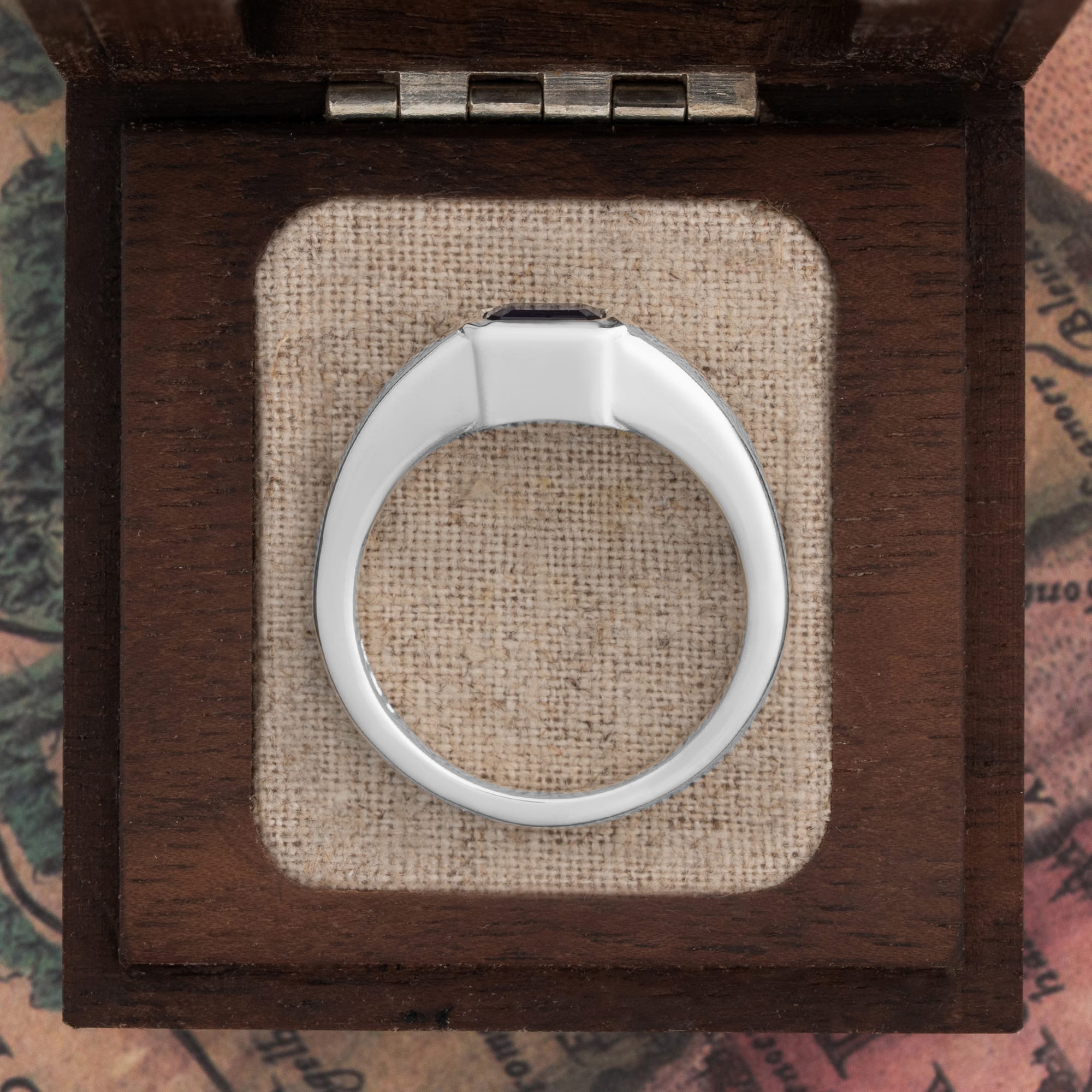 Emerald Cut lab sapphire tapered band — 3