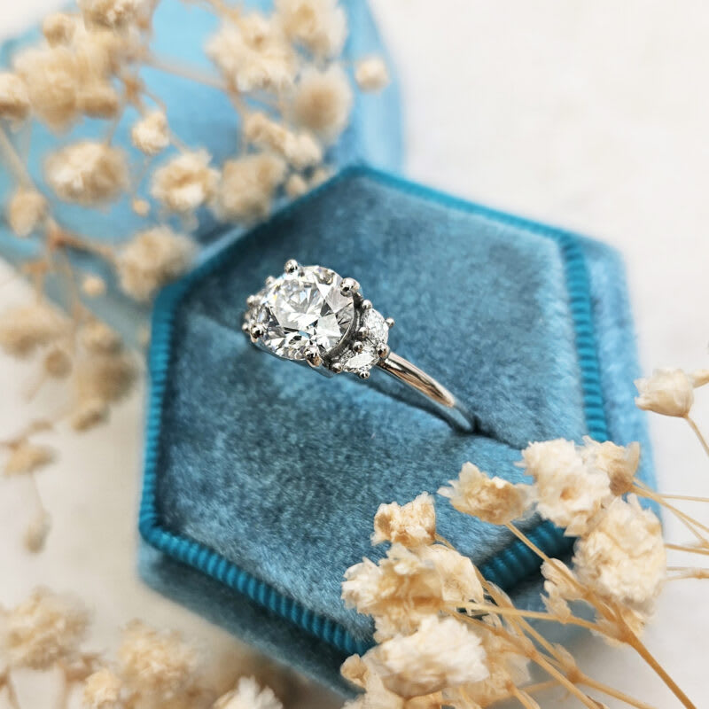 Round brilliant cut lab grown diamond floral ring — 3