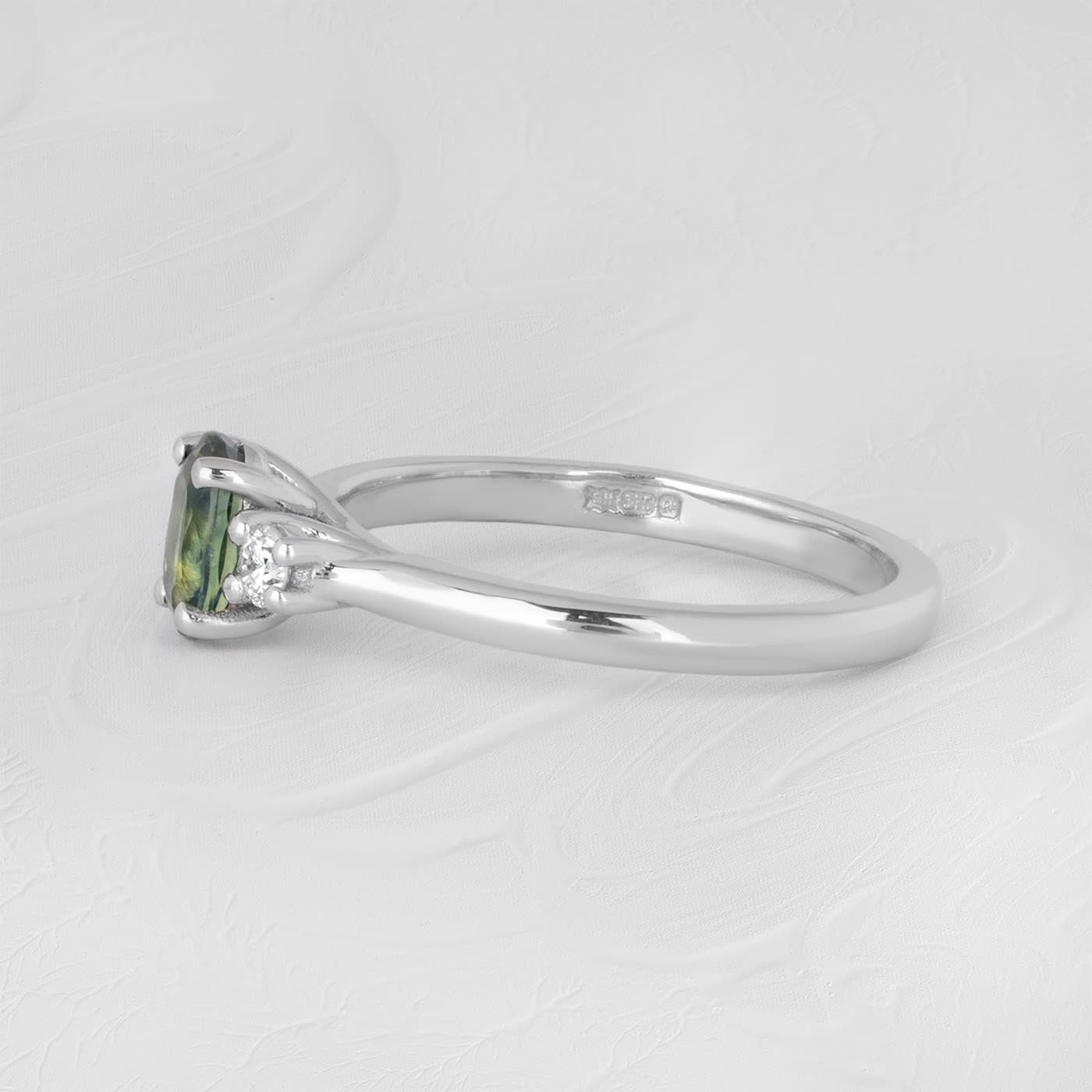 Teal sapphire and diamond ring — 3