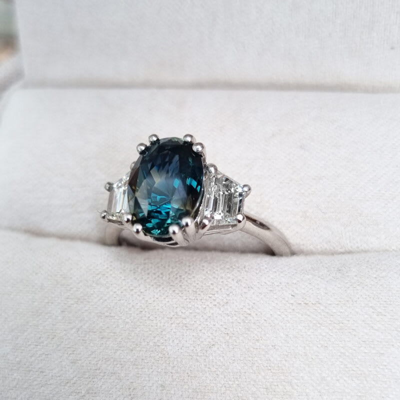 Art deco inspired parti sapphire and diamond ring — 4
