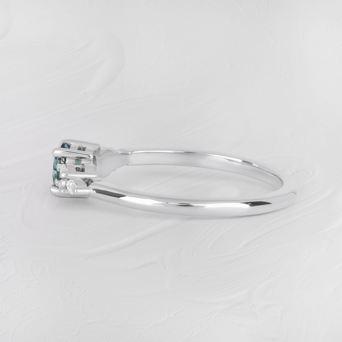Peacock blue sapphire and diamond ring — 3